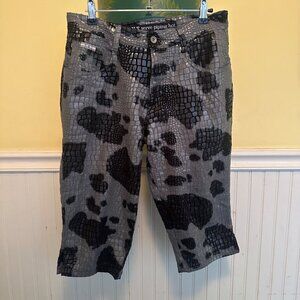 R.V.T Vintage 2000s Cropped Gray & Black Snake Print Pants  Size 11/12